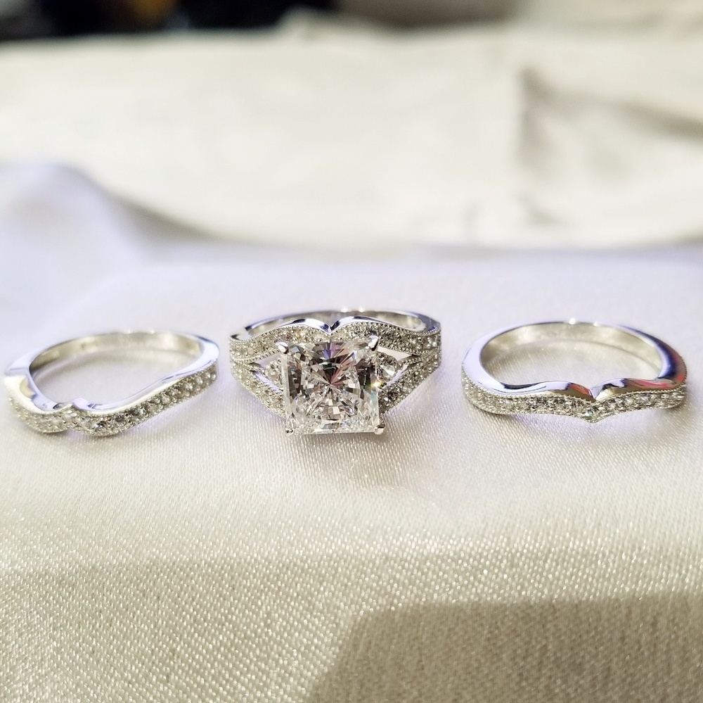 NEW 925 STERLING SILVER PRINCESS DIAMOND CUT WEDDING RINGS ENGAGEMENT RING SET - Picture 2 of 4